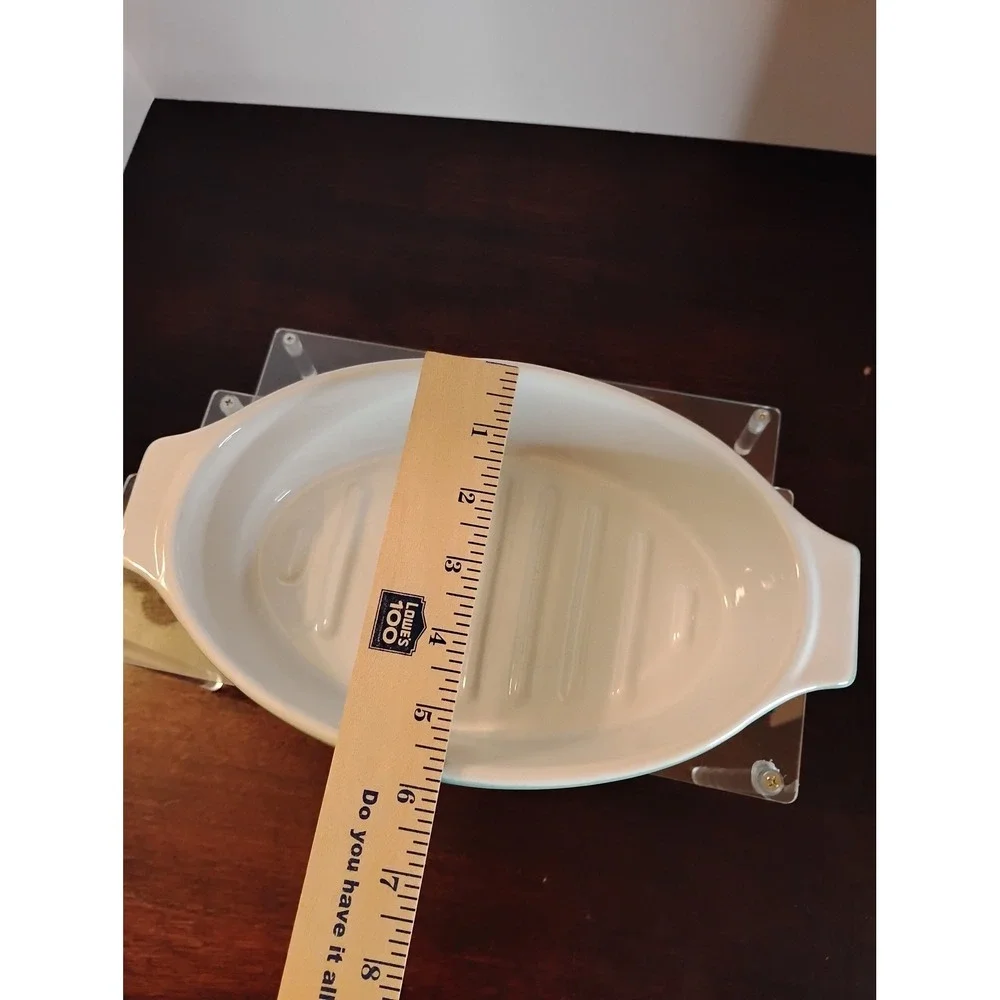 French Country Baker Cuisine de la Mere Mint Green Oval Ceramic Casserole Dish